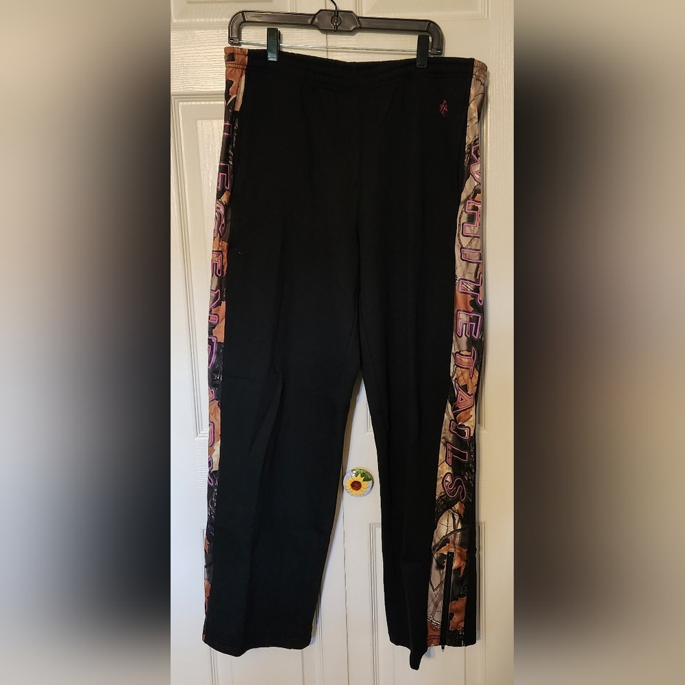 Legendary Whitetails Women's XL Sweatpants